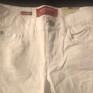 White boyfriend fit girls jeans/Capri  cute embroidered patch work